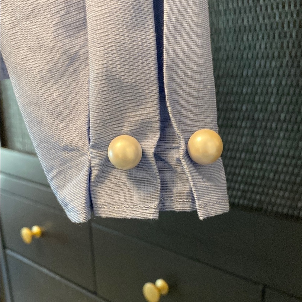 Banana Republic Blue Blouse | Long Sleeve Pearl Cuff | Preppy Classic | Size S - Picture 4 of 9